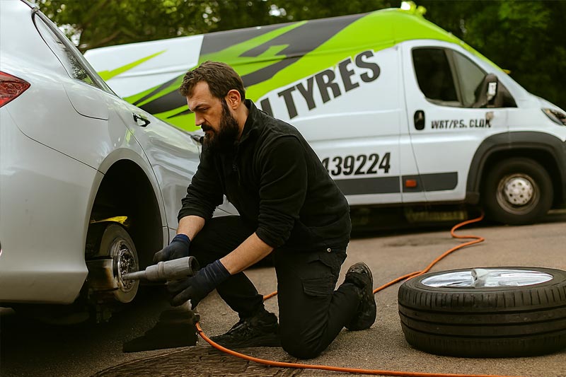Mobile-Tyre-Fitting-in-North-London-003